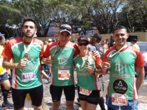 Claudiane competiu na Garoto na companhia do marido Sidney de Sales, do premiadíssimo atleta Daniel Langames e do presidente da AMACORR, Sérgio Renato Pereira