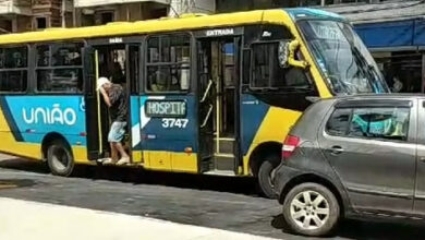 onibus ponto carro